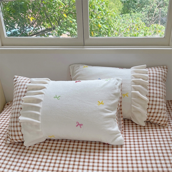 91家纺网 家纺一手货源 找家纺 炫拼家纺 2025新款亲肤舒适韩版高克重牛奶绒花边四件套-奶盐 奶盐-柚见