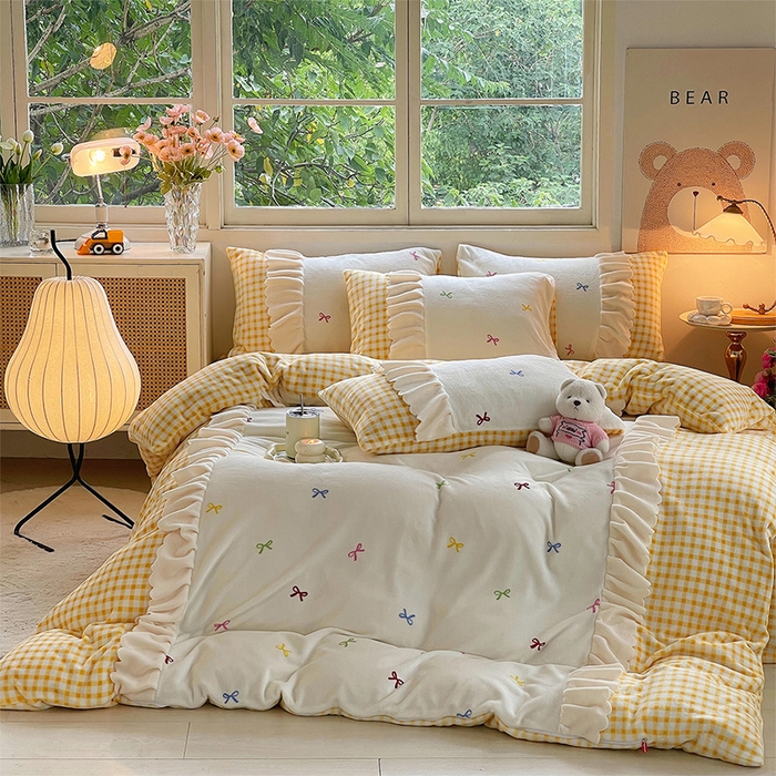 91家纺网 家纺一手货源 找家纺 炫拼家纺 2025新款亲肤舒适韩版高克重牛奶绒花边四件套-奶盐 奶盐-觅光里