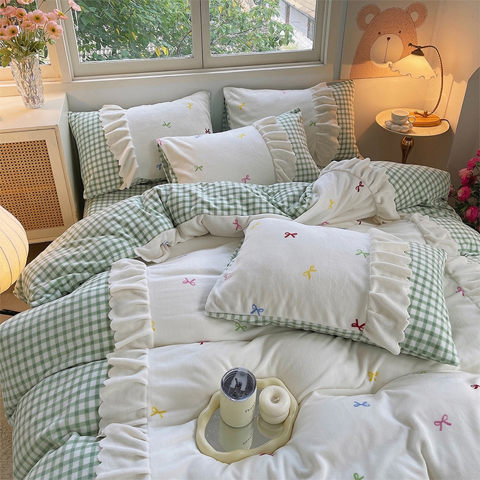 91家纺网 家纺一手货源 找家纺 炫拼家纺 2025新款亲肤舒适韩版高克重牛奶绒花边四件套-奶盐 奶盐-森漫