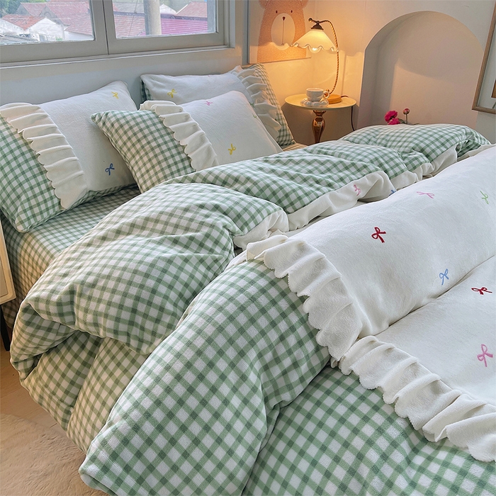 91家纺网 家纺一手货源 找家纺 炫拼家纺 2025新款亲肤舒适韩版高克重牛奶绒花边四件套-奶盐 奶盐-森漫