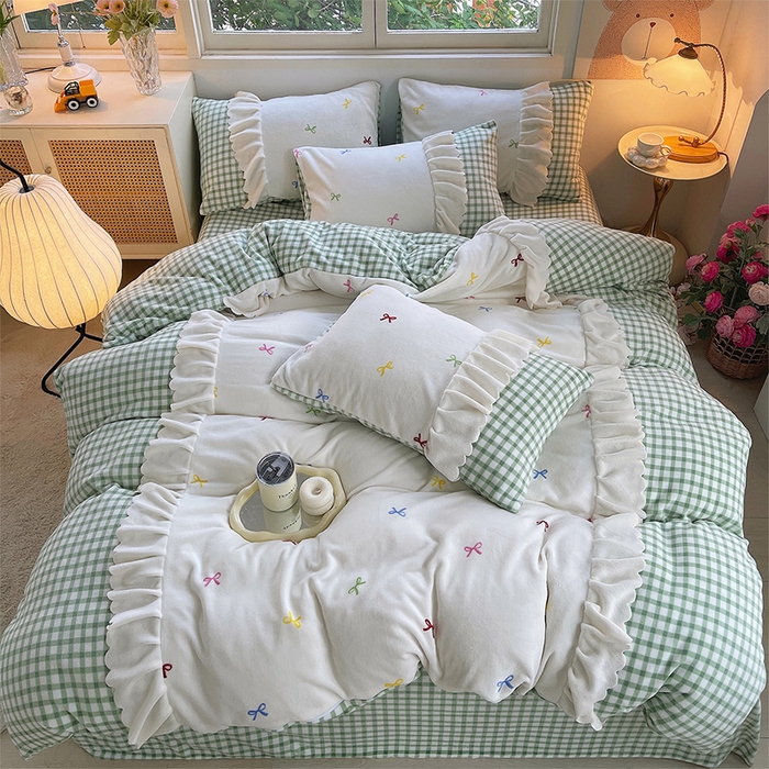 91家纺网 家纺一手货源 找家纺 炫拼家纺 2025新款亲肤舒适韩版高克重牛奶绒花边四件套-奶盐 奶盐-森漫