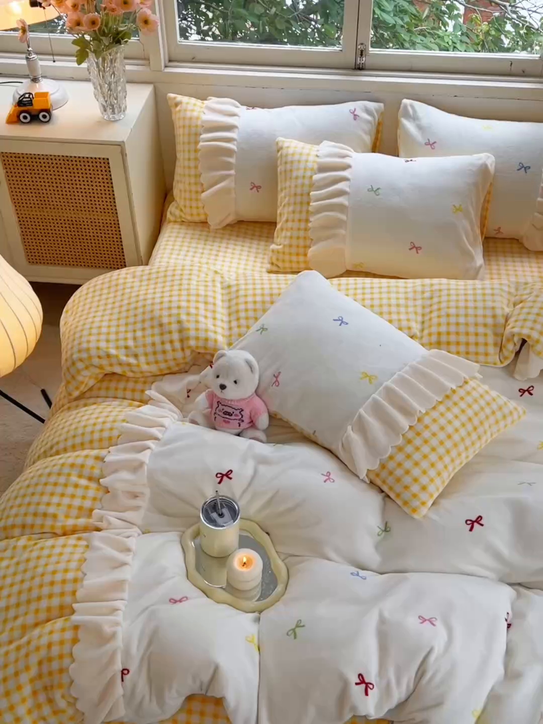 91家纺网 家纺一手货源 找家纺 炫拼家纺 2025新款亲肤舒适韩版高克重牛奶绒花边四件套-奶盐 奶盐-觅光里