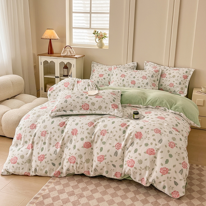 91家纺网 家纺一手货源 找家纺 金盛纺 2025新款高克重牛奶绒印花系列四件套(可定制) 玫瑰花园