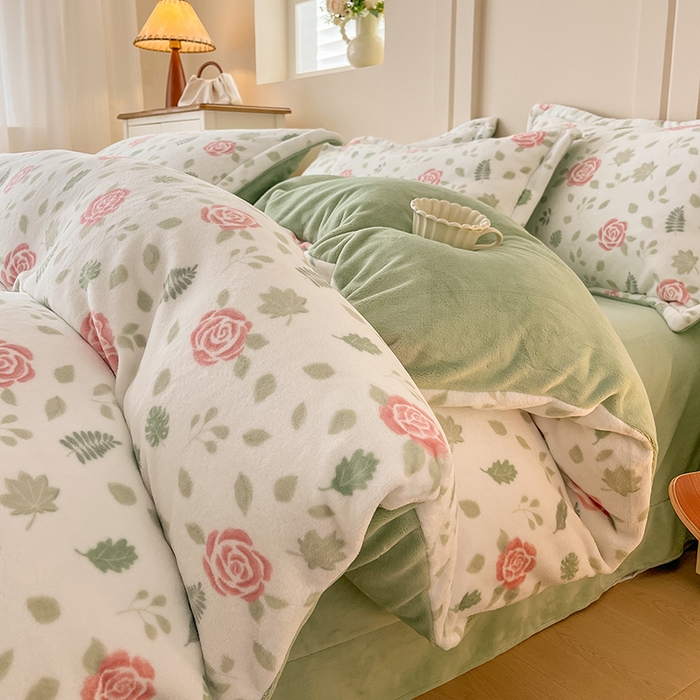 91家纺网 家纺一手货源 找家纺 金盛纺 2025新款高克重牛奶绒印花系列四件套(可定制) 玫瑰花园