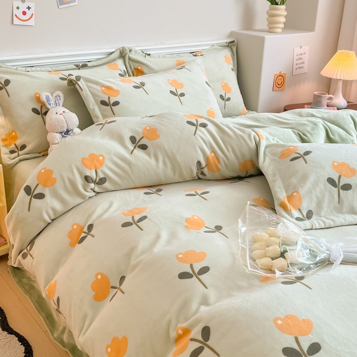 91家纺网 家纺一手货源 找家纺 金盛纺 2025新款高克重牛奶绒印花系列四件套(可定制) 花仙子