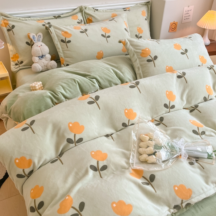 91家纺网 家纺一手货源 找家纺 金盛纺 2025新款高克重牛奶绒印花系列四件套(可定制) 花仙子