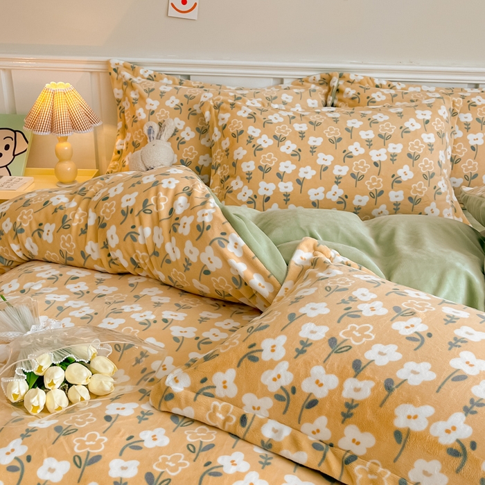 91家纺网 家纺一手货源 找家纺 金盛纺 2025新款高克重牛奶绒印花系列四件套(可定制) 丽人花都