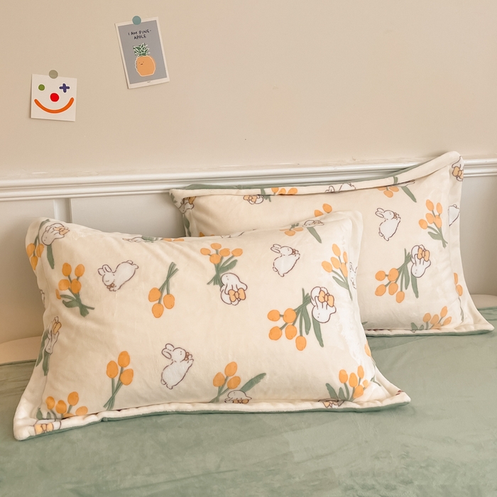 91家纺网 家纺一手货源 找家纺 金盛纺 2025新款高克重牛奶绒印花系列四件套(可定制) 星光游乐园