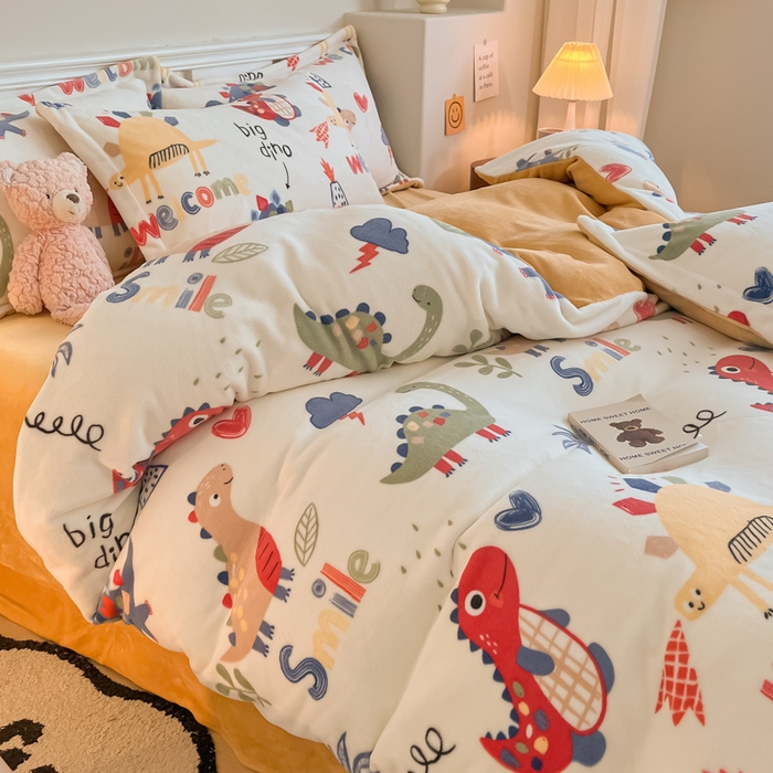 91家纺网 家纺一手货源 找家纺 金盛纺 2025新款高克重牛奶绒印花系列四件套(可定制) 侏罗纪