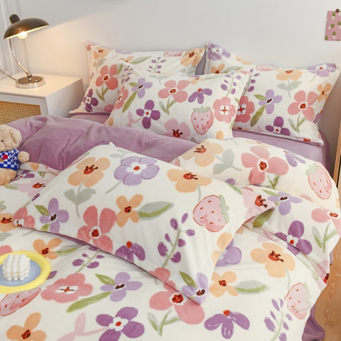 91家纺网 家纺一手货源 找家纺 金盛纺 2025新款高克重牛奶绒印花系列四件套(可定制) 花香伊人