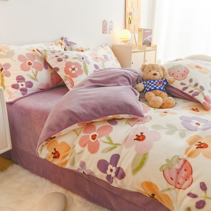 91家纺网 家纺一手货源 找家纺 金盛纺 2025新款高克重牛奶绒印花系列四件套(可定制) 花香伊人