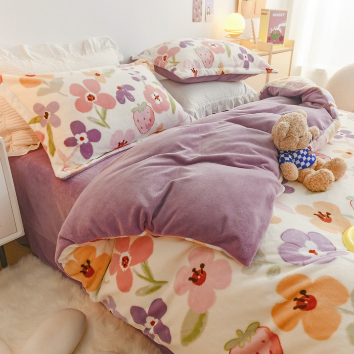 91家纺网 家纺一手货源 找家纺 金盛纺 2025新款高克重牛奶绒印花系列四件套(可定制) 花香伊人