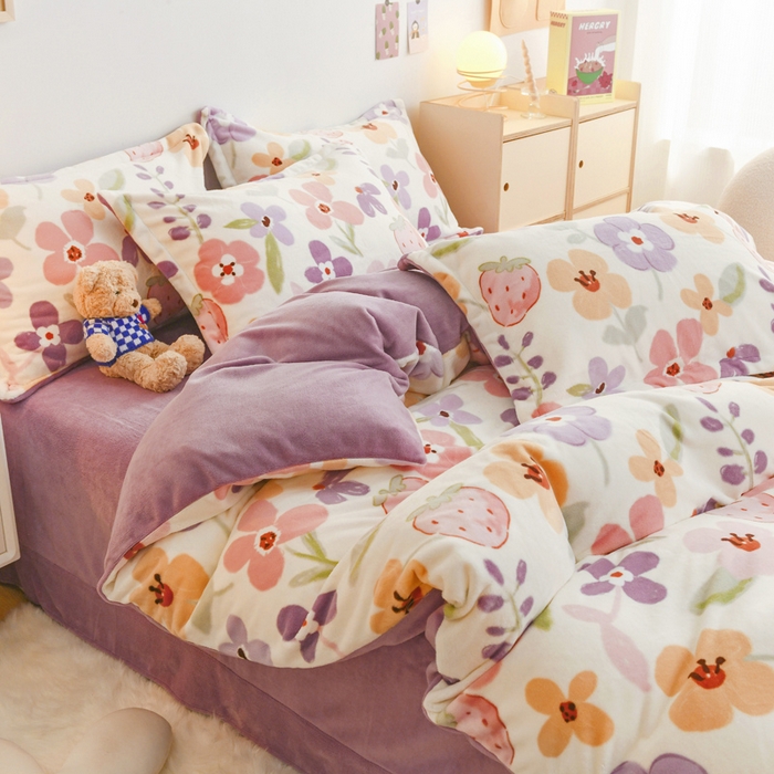 91家纺网 家纺一手货源 找家纺 金盛纺 2025新款高克重牛奶绒印花系列四件套(可定制) 花香伊人