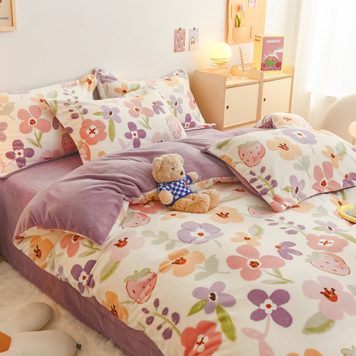 91家纺网 家纺一手货源 找家纺 金盛纺 2025新款高克重牛奶绒印花系列四件套(可定制) 花香伊人