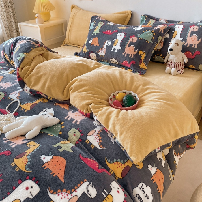 91家纺网 家纺一手货源 找家纺 金盛纺 2025新款高克重牛奶绒印花系列四件套(可定制) 恐龙王国