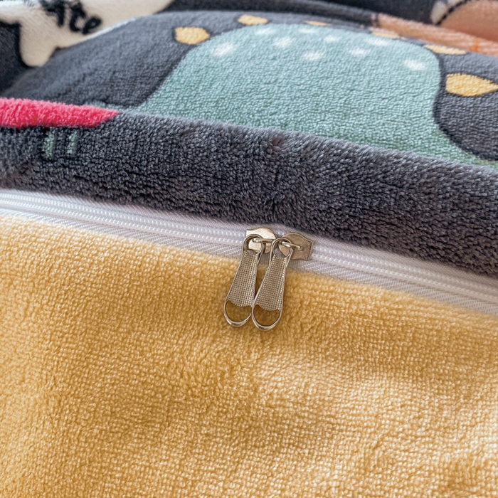 91家纺网 家纺一手货源 找家纺 金盛纺 2025新款高克重牛奶绒印花系列四件套(可定制) 恐龙王国