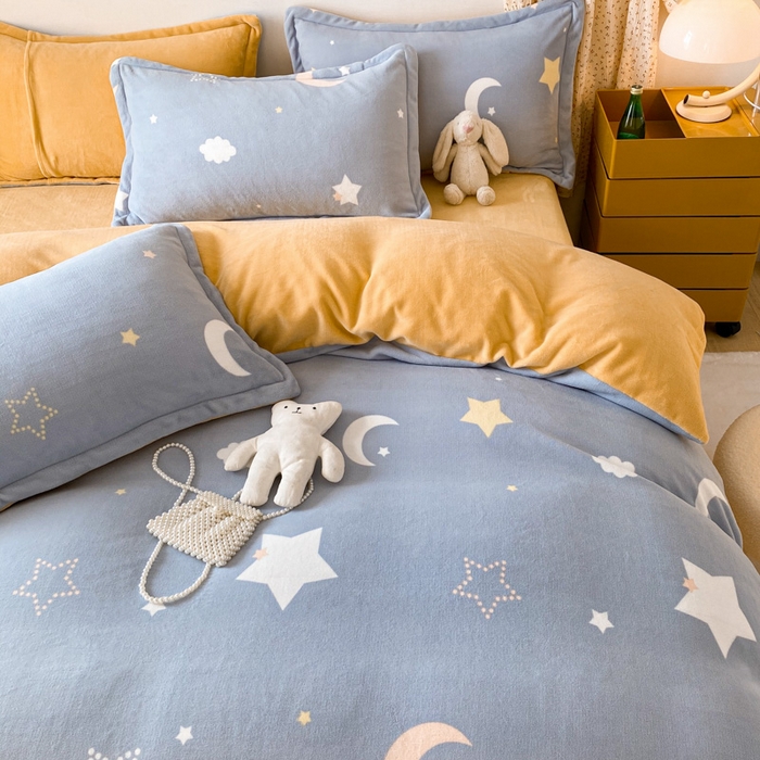 91家纺网 家纺一手货源 找家纺 金盛纺 2025新款高克重牛奶绒印花系列四件套(可定制) 梦幻星空（蓝）