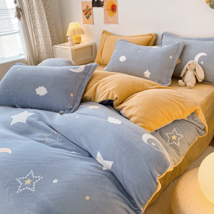 91家纺网 家纺一手货源 找家纺 金盛纺 2025新款高克重牛奶绒印花系列四件套(可定制) 梦幻星空（蓝）