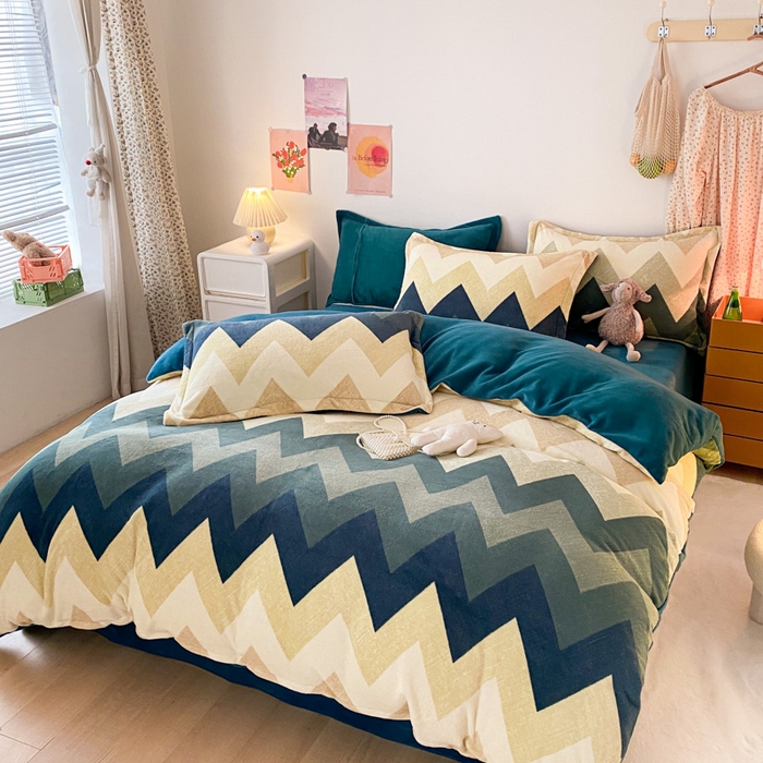 91家纺网 家纺一手货源 找家纺 金盛纺 2025新款高克重牛奶绒印花系列四件套(可定制) 梦境（绿）