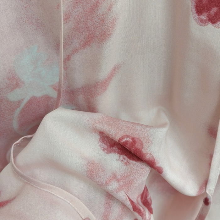 91家纺网 家纺一手货源 找家纺 妍景家居生活馆 2025新款亲肤舒适绵绸套装 干枯玫瑰