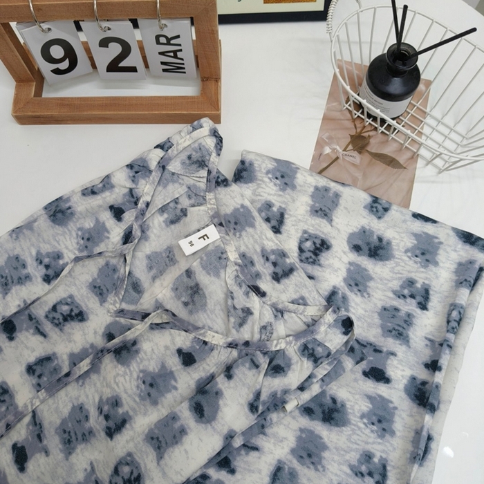 91家纺网 家纺一手货源 找家纺 妍景家居生活馆 2025新款亲肤舒适绵绸套装 灰底动物