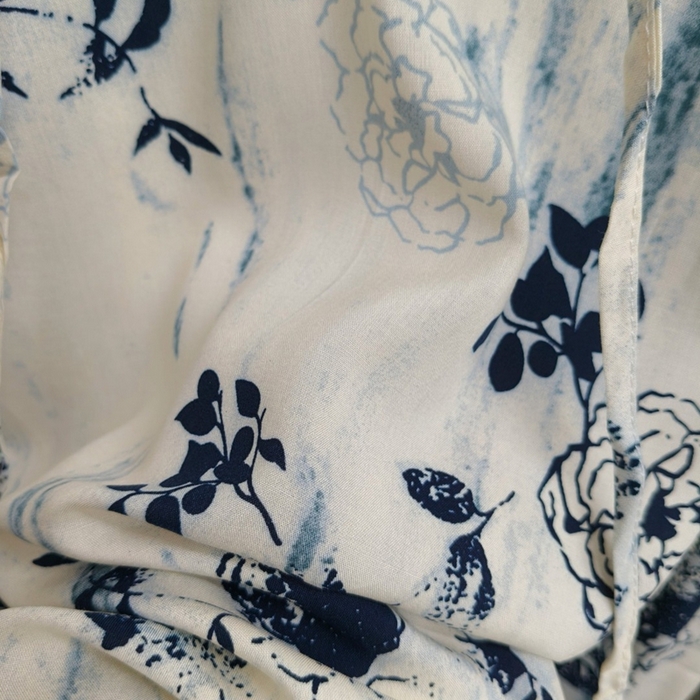 91家纺网 家纺一手货源 找家纺 妍景家居生活馆 2025新款亲肤舒适绵绸套装 墨白