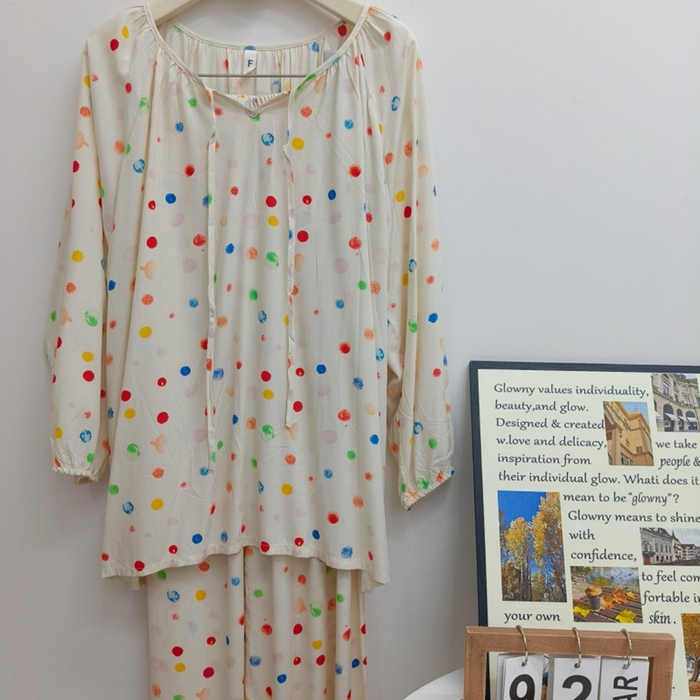 妍景家居生活馆 2025新款亲肤舒适绵绸套装 小小波点白