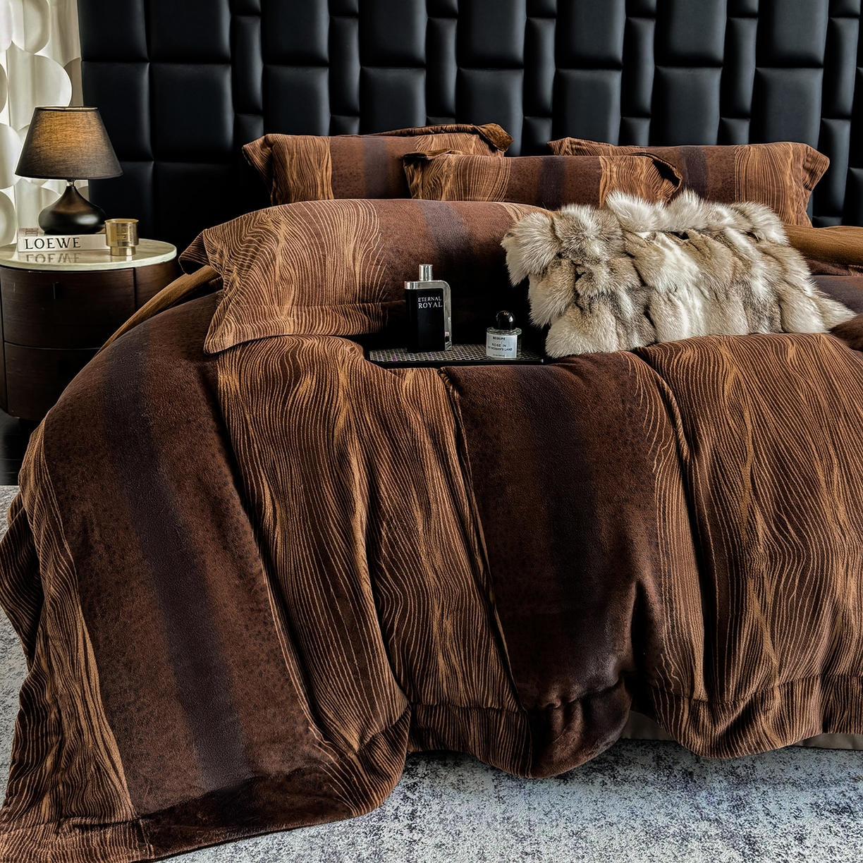 91家纺网 家纺一手货源 找家纺 新方向 2025新款240克全消光A类数码印花牛奶绒四件套床盖款-情怀 情怀-咖啡