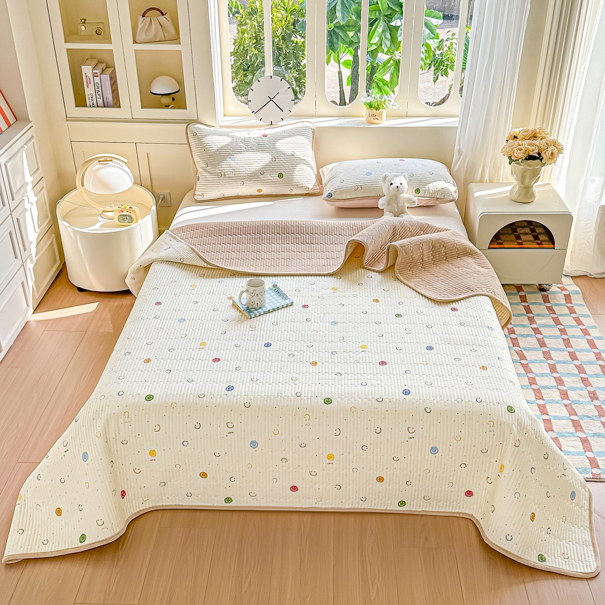 91家纺网 家纺一手货源 找家纺 橘夏家纺 2025新款A全棉B宝宝绒版双面多功能夹棉加厚床盖炕盖三件套学生婴儿床垫盖毯褥子四季通用（含买家秀） 多彩笑脸