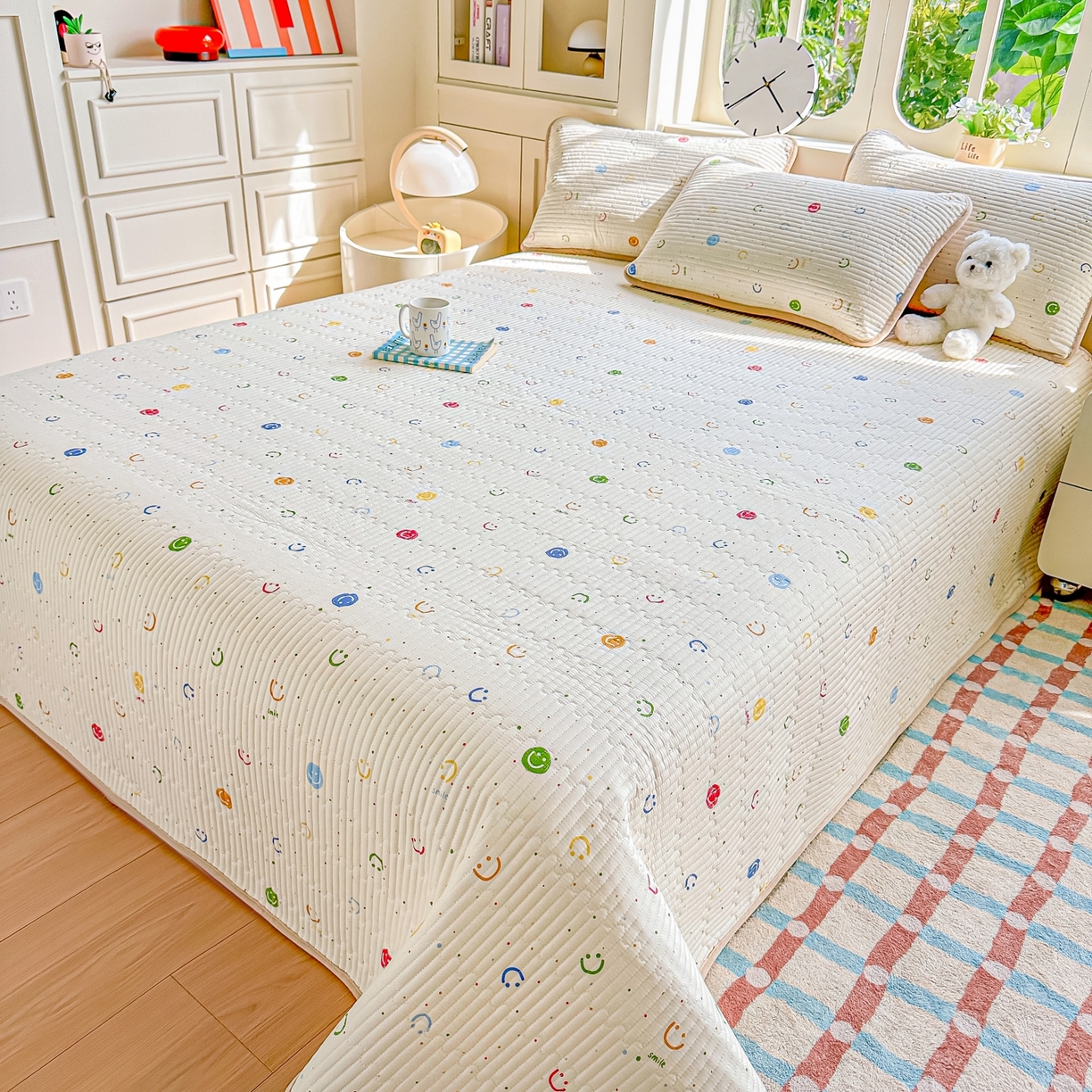 91家纺网 家纺一手货源 找家纺 橘夏家纺 2025新款A全棉B宝宝绒版双面多功能夹棉加厚床盖炕盖三件套学生婴儿床垫盖毯褥子四季通用（含买家秀） 多彩笑脸