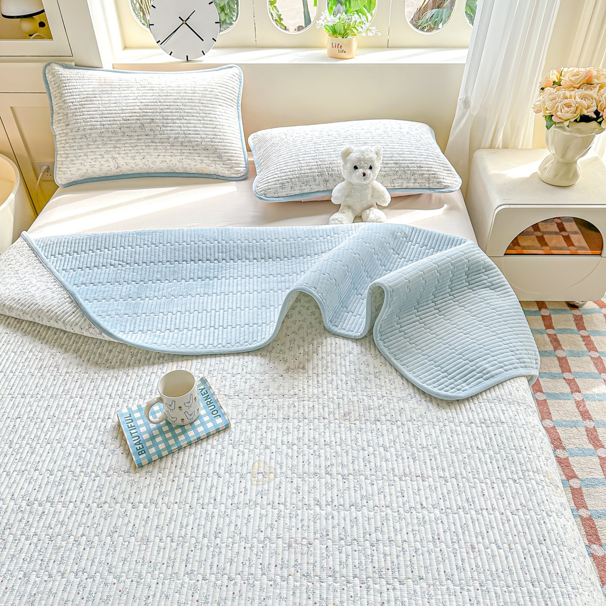 91家纺网 家纺一手货源 找家纺 橘夏家纺 2025新款A全棉B宝宝绒版双面多功能夹棉加厚床盖炕盖三件套学生婴儿床垫盖毯褥子四季通用（含买家秀） 蓝心兔