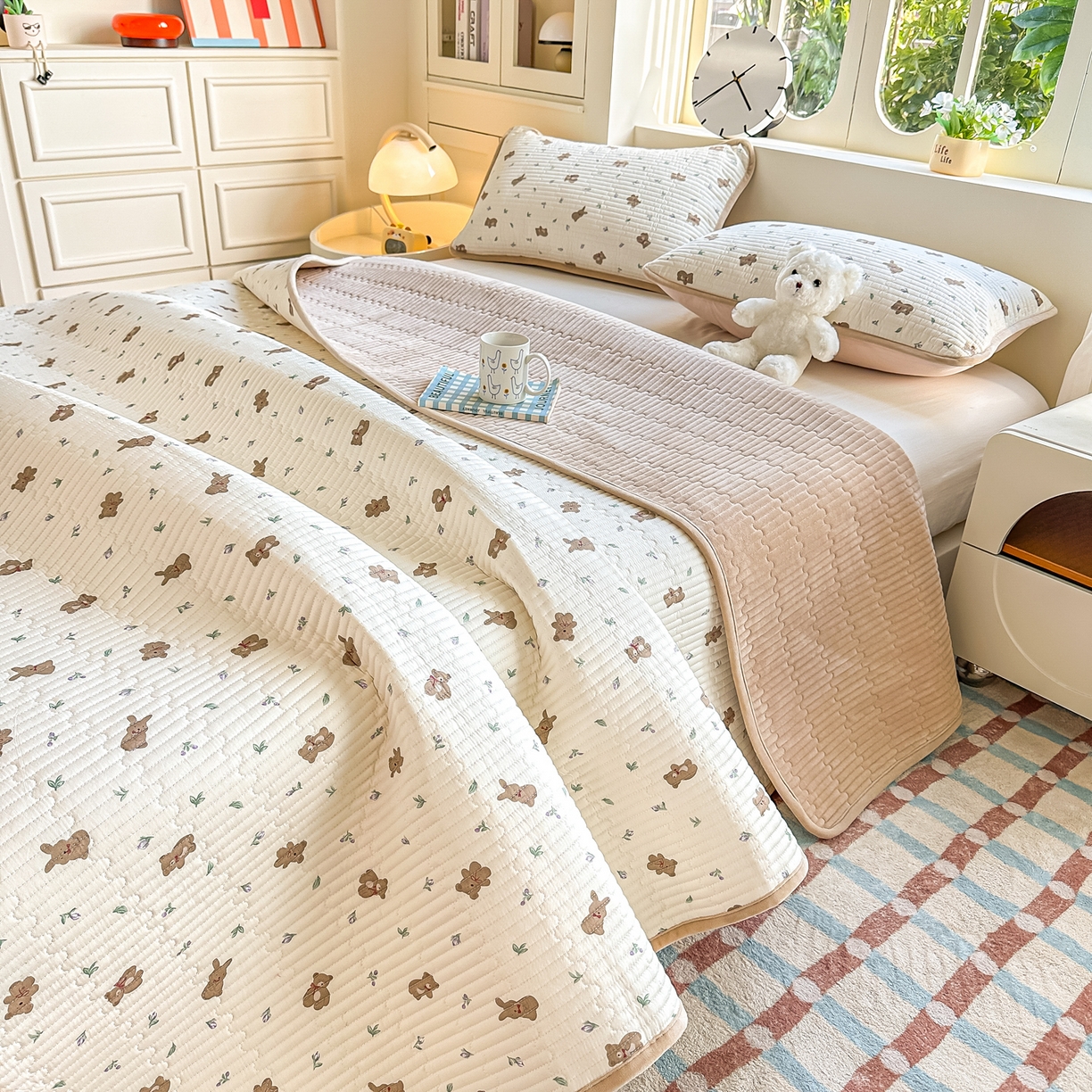 91家纺网 家纺一手货源 找家纺 橘夏家纺 2025新款A全棉B宝宝绒版双面多功能夹棉加厚床盖炕盖三件套学生婴儿床垫盖毯褥子四季通用（含买家秀） 小呆熊