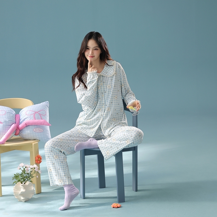 91家纺网 家纺一手货源 找家纺 （总）妍景家居生活馆 2025新款亲肤舒适新疆棉 娃娃领蝴蝶结格子蓝套装