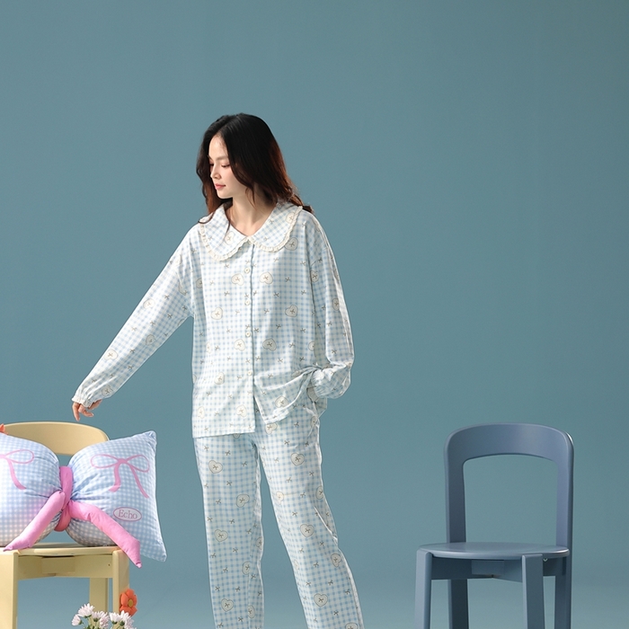 91家纺网 家纺一手货源 找家纺 （总）妍景家居生活馆 2025新款亲肤舒适新疆棉 娃娃领蝴蝶结格子蓝套装