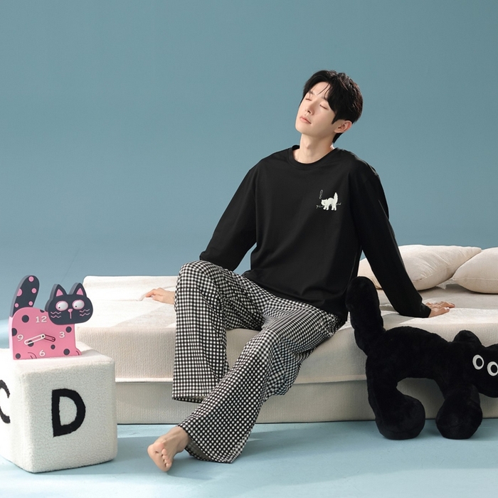 91家纺网 家纺一手货源 找家纺 （总）妍景家居生活馆 2025新款亲肤舒适新疆棉-格子款猫咪圆领套装