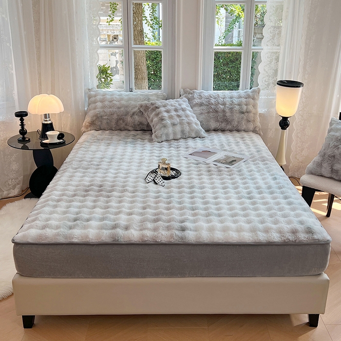 91家纺网 家纺一手货源 找家纺 梦舒羽 2025新款兔毛绒水晶绒床垫保护套牛奶绒床垫套单品床笠单件床笠 兔毛绒泡泡-梦幻浅灰