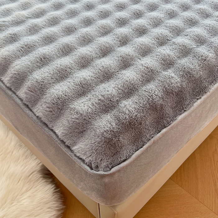 91家纺网 家纺一手货源 找家纺 梦舒羽 2025新款兔毛绒水晶绒床垫保护套牛奶绒床垫套单品床笠单件床笠 兔毛绒泡泡-烟雨灰