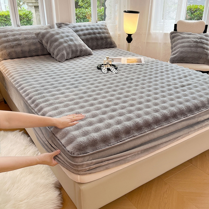 91家纺网 家纺一手货源 找家纺 梦舒羽 2025新款兔毛绒水晶绒床垫保护套牛奶绒床垫套单品床笠单件床笠 兔毛绒泡泡-烟雨灰