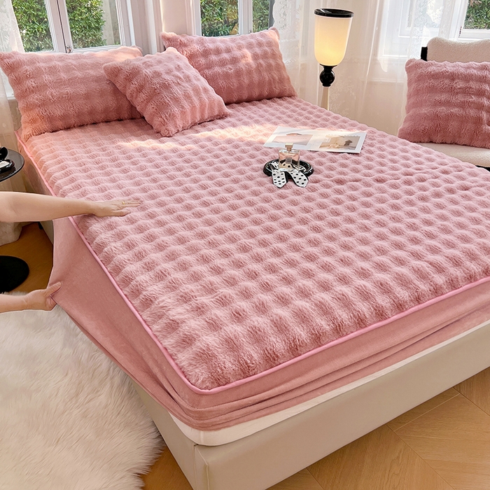 91家纺网 家纺一手货源 找家纺 梦舒羽 2025新款兔毛绒水晶绒床垫保护套牛奶绒床垫套单品床笠单件床笠 兔毛绒泡泡-云梦粉