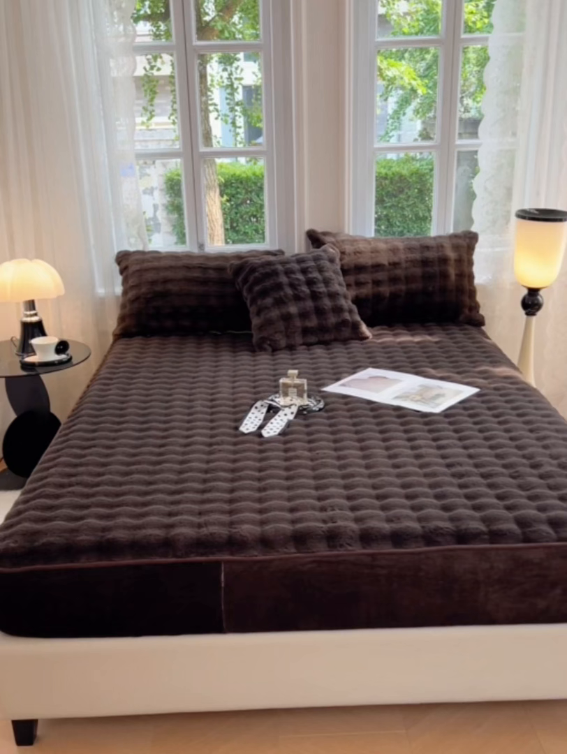 91家纺网 家纺一手货源 找家纺 梦舒羽 2025新款兔毛绒水晶绒床垫保护套牛奶绒床垫套单品床笠单件床笠 兔毛绒泡泡-咖啡色