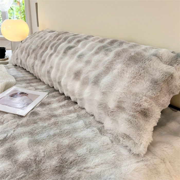 91家纺网 家纺一手货源 找家纺 梦舒羽 2025新款兔毛绒双人枕套牛奶绒加长情侣枕芯套雪花绒枕头套 兔毛绒泡泡-梦幻浅灰