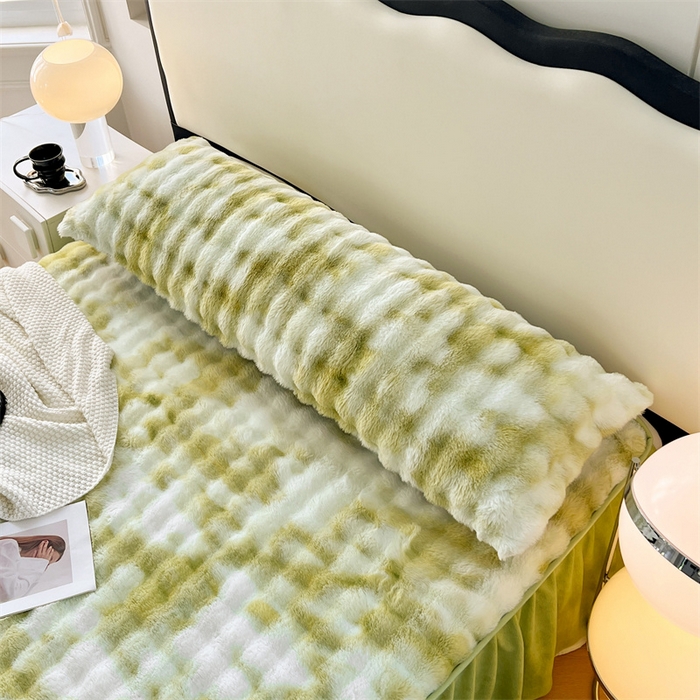 91家纺网 家纺一手货源 找家纺 梦舒羽 2025新款兔毛绒双人枕套牛奶绒加长情侣枕芯套雪花绒枕头套 兔毛绒泡泡-梦幻果绿