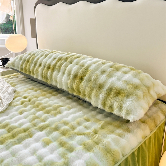 91家纺网 家纺一手货源 找家纺 梦舒羽 2025新款兔毛绒双人枕套牛奶绒加长情侣枕芯套雪花绒枕头套 兔毛绒泡泡-梦幻果绿