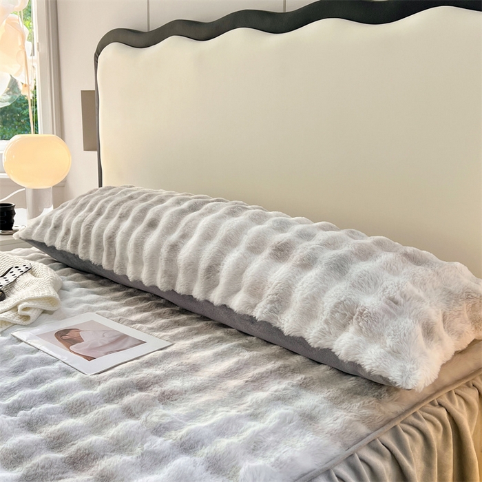 91家纺网 家纺一手货源 找家纺 梦舒羽 2025新款兔毛绒双人枕套牛奶绒加长情侣枕芯套雪花绒枕头套 兔毛绒泡泡-梦幻浅灰