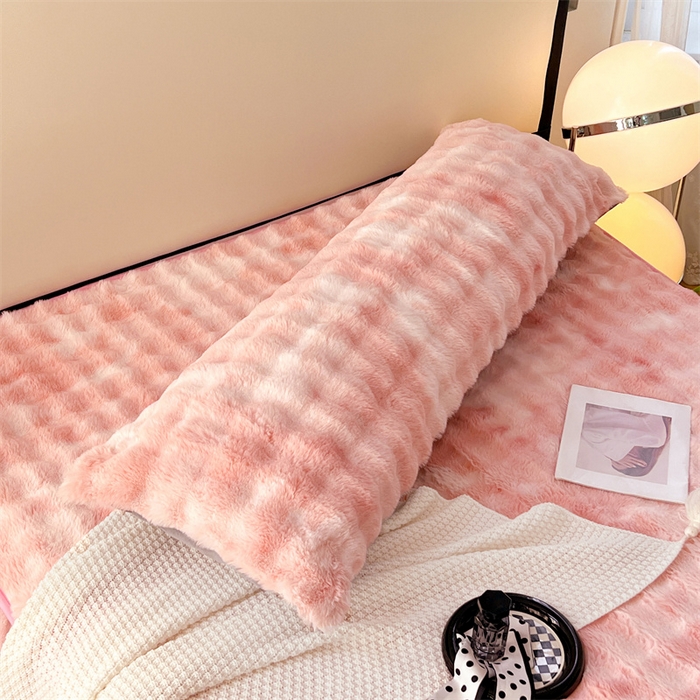 91家纺网 家纺一手货源 找家纺 梦舒羽 2025新款兔毛绒双人枕套牛奶绒加长情侣枕芯套雪花绒枕头套 兔毛绒泡泡-梦幻樱粉