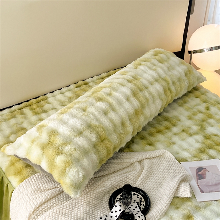 91家纺网 家纺一手货源 找家纺 梦舒羽 2025新款兔毛绒双人枕套牛奶绒加长情侣枕芯套雪花绒枕头套 兔毛绒泡泡-梦幻果绿