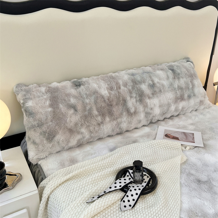 91家纺网 家纺一手货源 找家纺 梦舒羽 2025新款兔毛绒双人枕套牛奶绒加长情侣枕芯套雪花绒枕头套 兔毛绒泡泡-梦幻浅灰