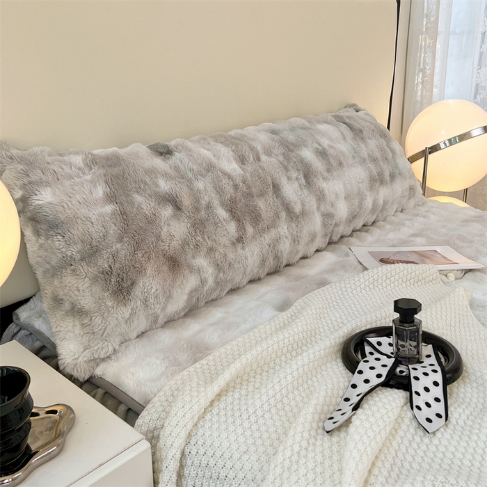 91家纺网 家纺一手货源 找家纺 梦舒羽 2025新款兔毛绒双人枕套牛奶绒加长情侣枕芯套雪花绒枕头套 兔毛绒泡泡-梦幻浅灰