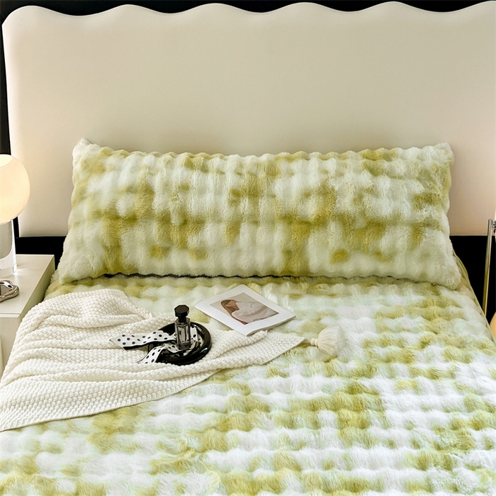 91家纺网 家纺一手货源 找家纺 梦舒羽 2025新款兔毛绒双人枕套牛奶绒加长情侣枕芯套雪花绒枕头套 兔毛绒泡泡-梦幻果绿