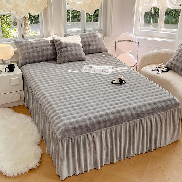 91家纺网 家纺一手货源 找家纺 梦舒羽 2025新款兔毛绒水晶绒床垫保护罩牛奶绒床垫床单罩单件床裙单品床裙 兔毛绒泡泡-烟雨灰